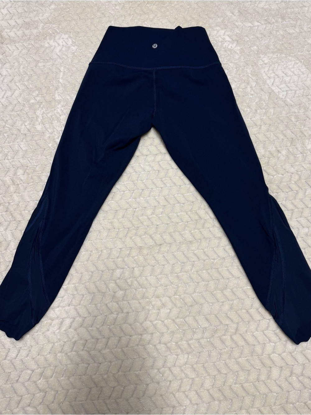 Lululemon Wunder Under Scalloped Hem
High-Rise Crop 23" *Luxtreme 
‼️Blue Navy‼️ - Picture 5 of 8